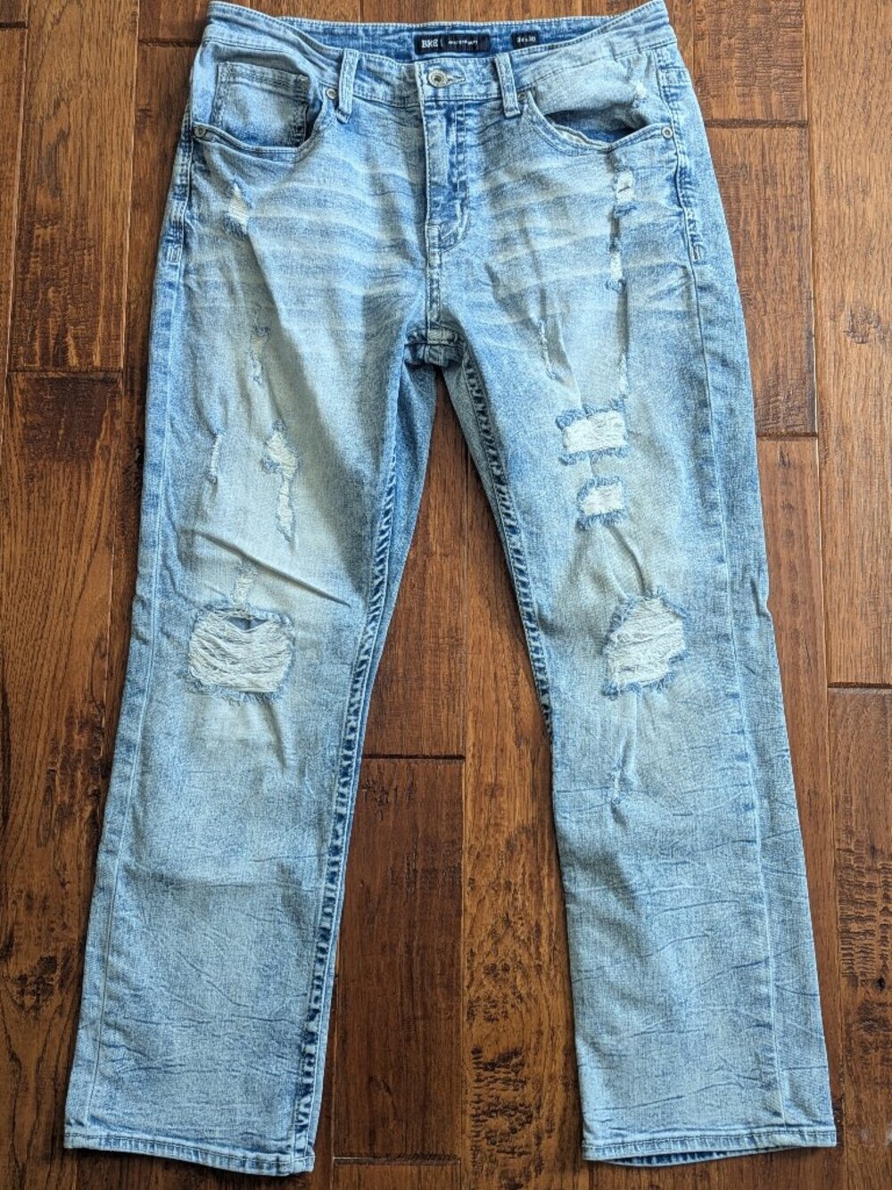 BKE Jake Straight Men's 34x30 Distressed Light Wash Jeans NWOT